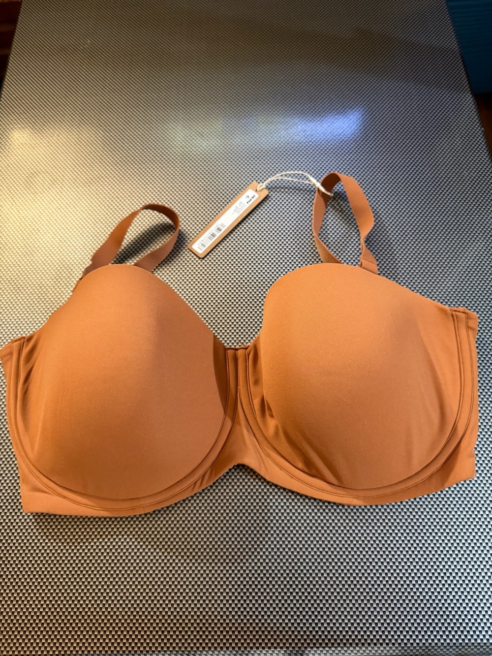 NWT skims fits everybody strapless bra in bronze size 32H